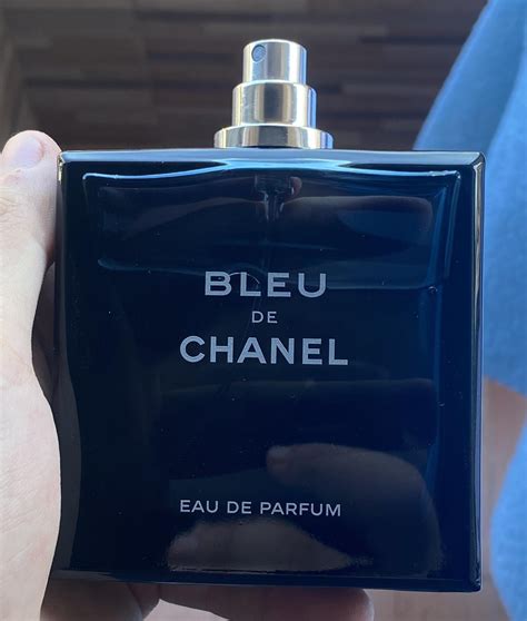 bleu de chanel how many sprays|where to buy chanel bleu.